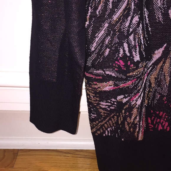 Women’s NWT petite sweater. St. John - Picture 4 of 7